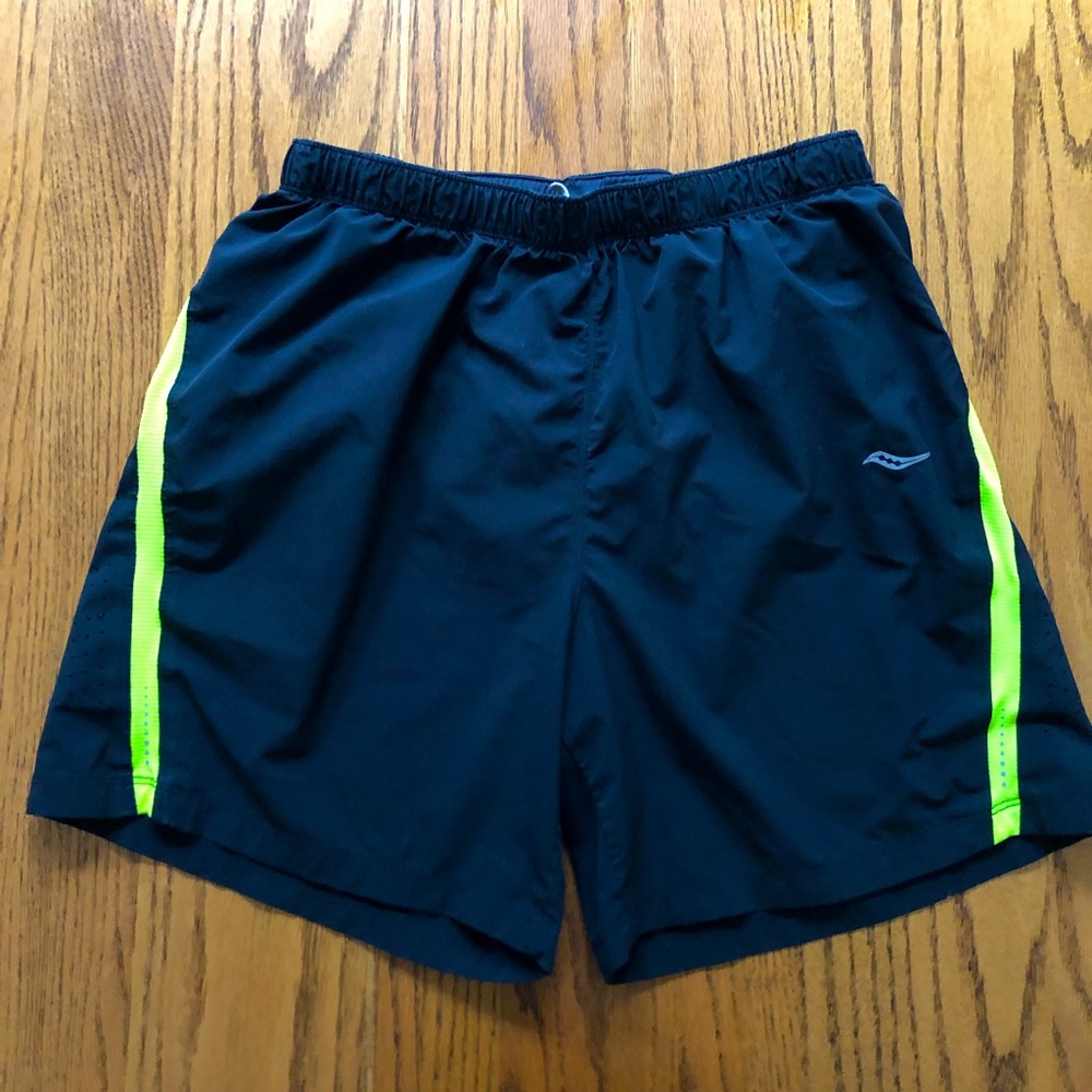 Saucony - mens black running shorts with neon yellow trim - size M